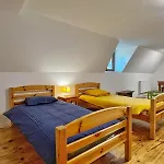 Les Glycines - Maison Familiale Avec Jardin, Entre Nature Et Confort 度假居