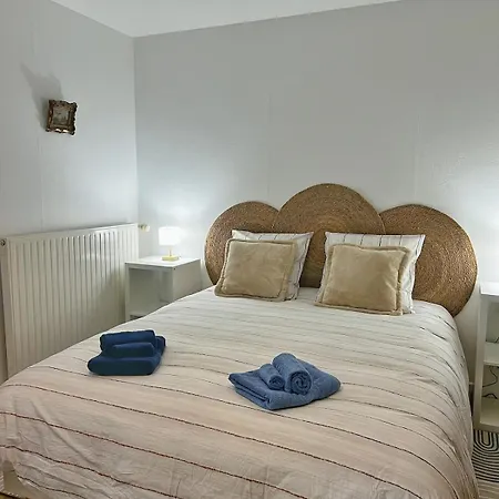 Semesterbostad Les Glycines - Maison Familiale Avec Jardin, Entre Nature Et Confort *