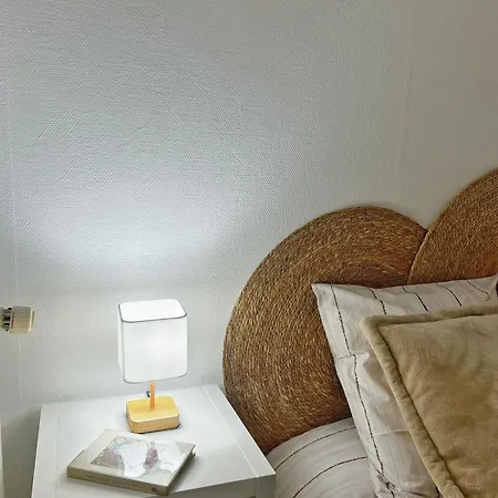 Semesterbostad Les Glycines - Maison Familiale Avec Jardin, Entre Nature Et Confort Jou-sous-Monjou