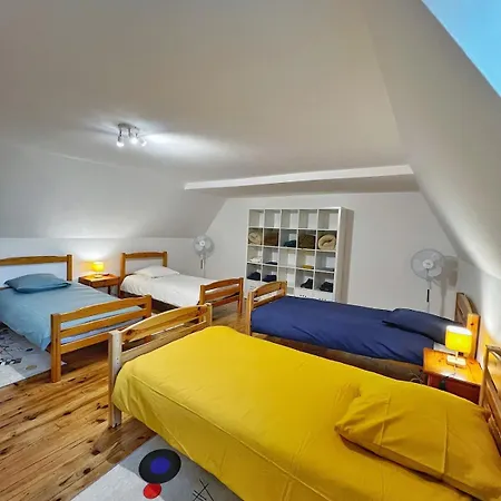 Les Glycines - Maison Familiale Avec Jardin, Entre Nature Et Confort Jou-sous-Monjou