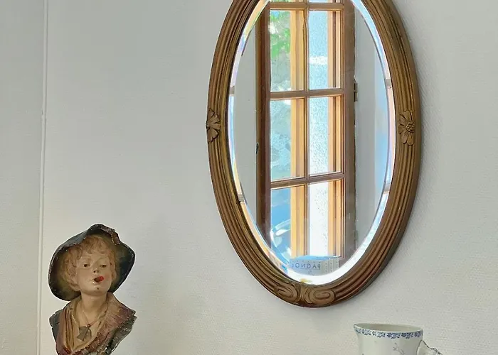 Dom wakacyjny Les Glycines - Maison Familiale Avec Jardin, Entre Nature Et Confort Jou-sous-Monjou