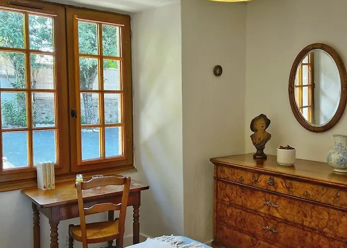 Les Glycines - Maison Familiale Avec Jardin, Entre Nature Et Confort *