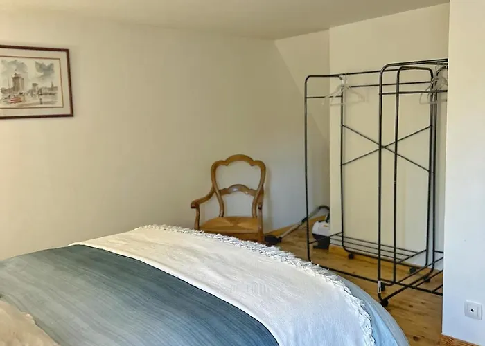 Les Glycines - Maison Familiale Avec Jardin, Entre Nature Et Confort