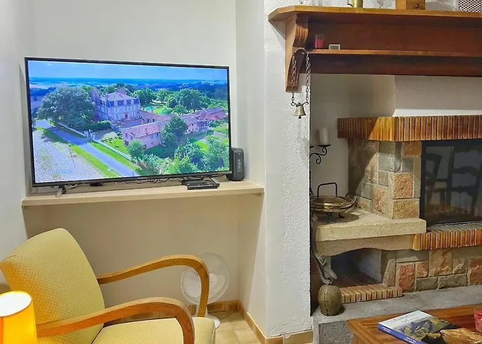 Les Glycines - Maison Familiale Avec Jardin, Entre Nature Et Confort Dom wakacyjny Jou-sous-Monjou