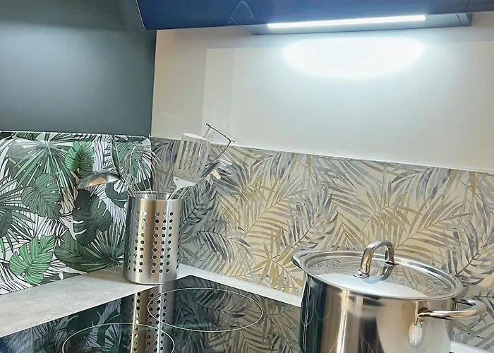 Les Glycines - Maison Familiale Avec Jardin, Entre Nature Et Confort *