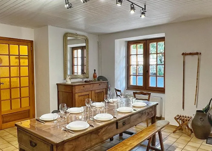 Dom wakacyjny Les Glycines - Maison Familiale Avec Jardin, Entre Nature Et Confort *