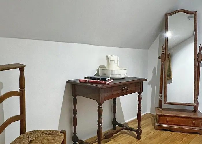 Les Glycines - Maison Familiale Avec Jardin, Entre Nature Et Confort * Jou-sous-Monjou