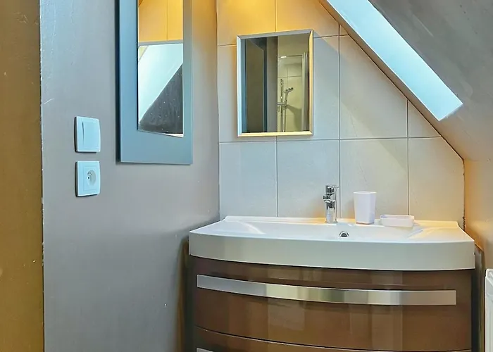 Les Glycines - Maison Familiale Avec Jardin, Entre Nature Et Confort