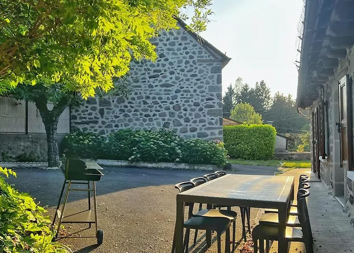 Les Glycines - Maison Familiale Avec Jardin, Entre Nature Et Confort